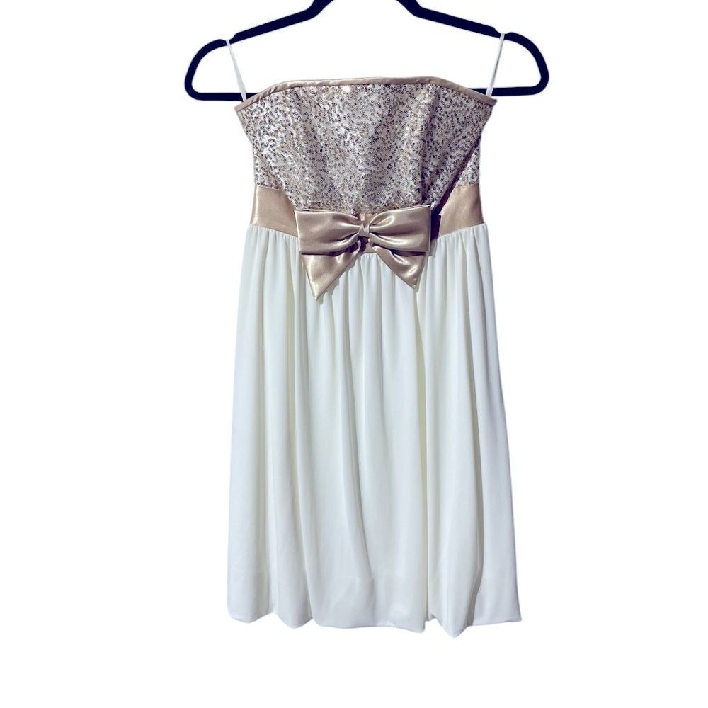 Jessica McClintock For Gunne Sax Gold, Cream, Sequin Accent Strapless Dress.